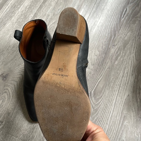 Madewell Billie Boot in Black Leather - Picture 5 of 7